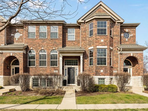 27W711 N Meadowview Dr, Winfield, IL, 60190-1709 | Card Image