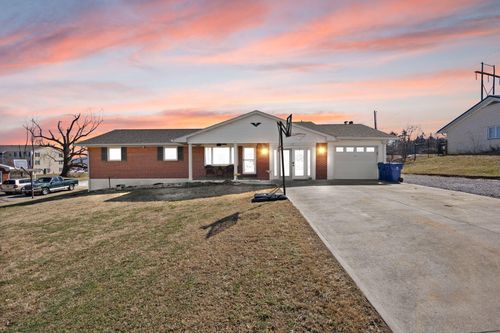 237 Magnolia Ave, Somerset, KY, 42503-4141 | Card Image