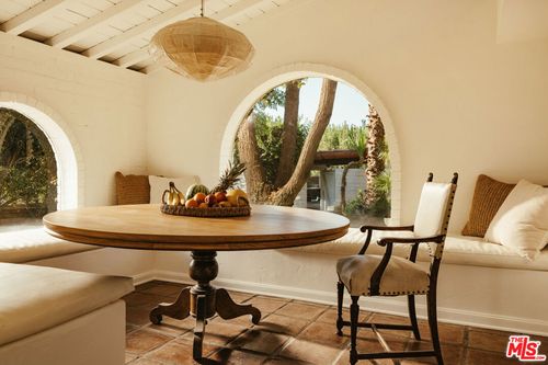 1907 S Mesa Dr, Palm Springs, CA, 92264-2605 | Card Image