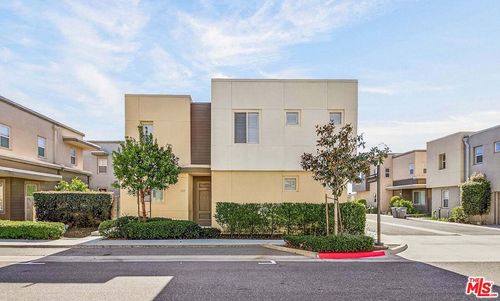 707 Colorado Cir, Carson, CA, 90745-2874 | Card Image