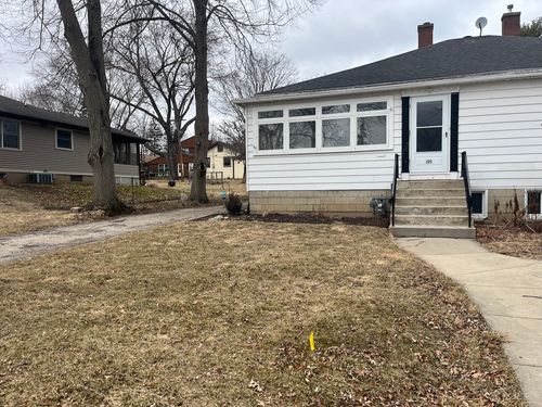 88 Fox Ave, West Dundee, IL, 60118-2917 | Card Image