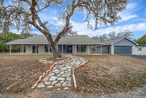 32054 Oak Ridge Pkwy, Bulverde, TX, 78163-3044 | Card Image