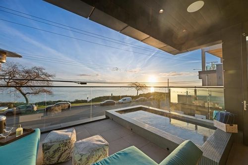 14555 Marine Dr, White Rock, BC, V4B1B5 | Card Image