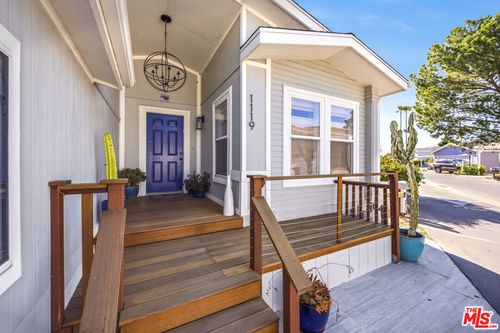 1119 Mohawk, Topanga, CA, 90290 | Card Image