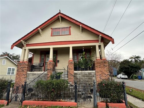 1403 Lesseps St, New Orleans, LA, 70117-4838 | Card Image