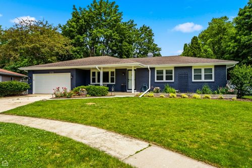 1978 N Fork Cir, Elgin, IL, 60123-2667 | Card Image