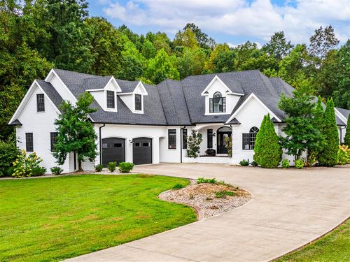 141 Kelsey Cir, Russellville, KY, 42276-8018 | Card Image