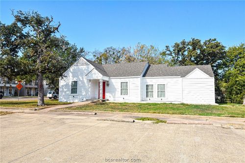 400 Oak Street, Bryan, TX, 77801 | Card Image