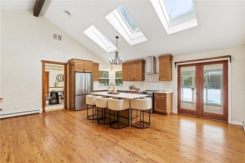 4115 S County Trl, Charlestown, RI, 02813-3847 | Card Image
