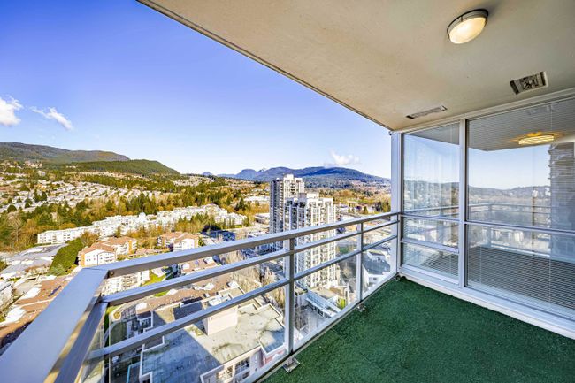 2901 - 2978 Glen Drive, Condo with 2 bedrooms, 2 bathrooms and 1 parking in Coquitlam BC | Image 31