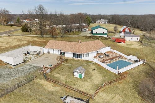 33248 199th St, Leavenworth, KS, 66048-7467 | Card Image