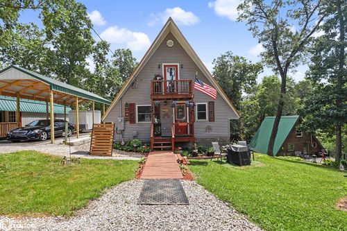 4182 Shady Lane Dr, Brooklyn, IA, 52211-9467 | Card Image