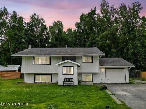 23105 Green Garden Dr, Chugiak, AK, 99567-5435 | Card Image