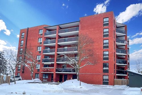 102-536 11th Ave, Hanover, ON, N4N2S4 | Card Image
