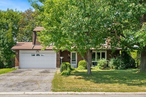 43 Parkglen Dr, Nepean, ON, K2G3G7 | Card Image