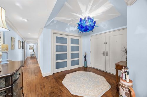 b802-4401 Gulf Shore Blvd N, NAPLES, FL, 34103-3450 | Card Image