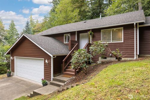 13 Rocky Ridge Dr, Bellingham, WA, 98229-7635 | Card Image
