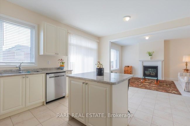 82 Rugman Cres, House other with 4 bedrooms, 4 bathrooms and 4 parking in Springwater ON | Image 15