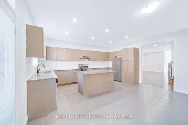 22 Clockwork Dr, House other with 4 bedrooms, 5 bathrooms and 4 parking in Brampton ON | Image 11