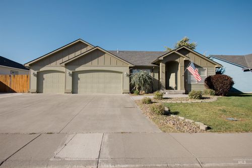 166 Ne Windy St, Mountain Home, ID, 83647-5838 | Card Image