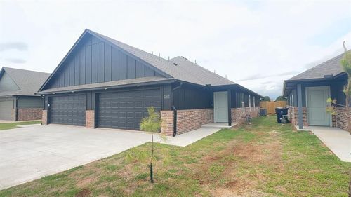 11427 University Drive, Oklahoma City, OK, 73114 | Card Image
