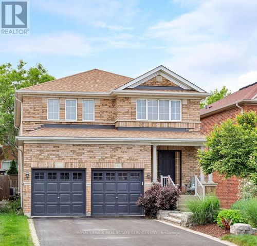 4 Hackmore Gate, Brampton (Fletcher's Meadow), ON, L7A1R6 | Card Image