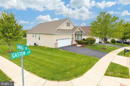200 Gaston Ln, COATESVILLE, PA, 19320-6542 | Card Image