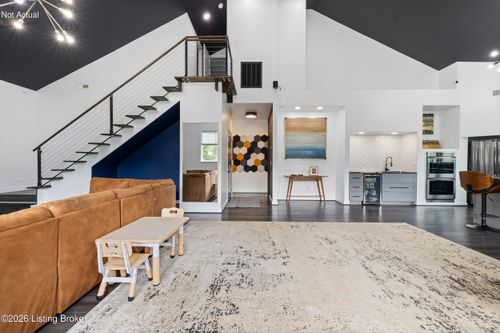 904 W Riverside Dr, Louisville, KY, 40207-1032 | Card Image