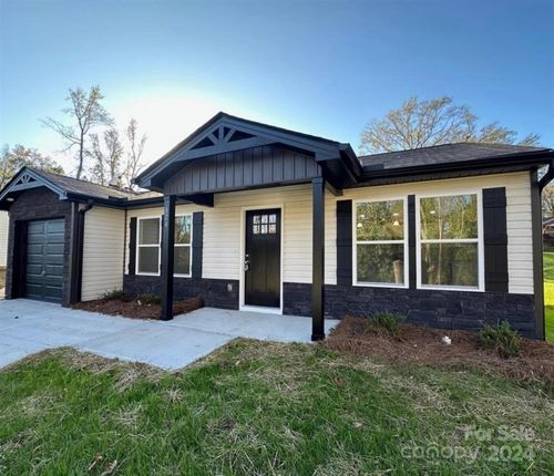 824 Fairwood Dr, woodruff, SC, 29388-2010 | Card Image