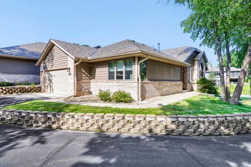 18100 Judicial Way N, Lakeville, MN, 55044-7683 | Card Image