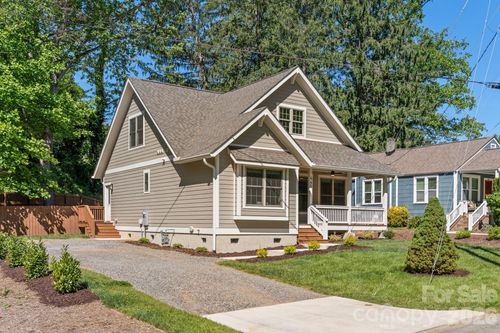445 Governors View Rd, Asheville, NC, 28805-2035 | Card Image
