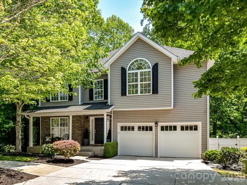 19040 Oakhurst Blvd, Cornelius, NC, 28031-9392 | Card Image