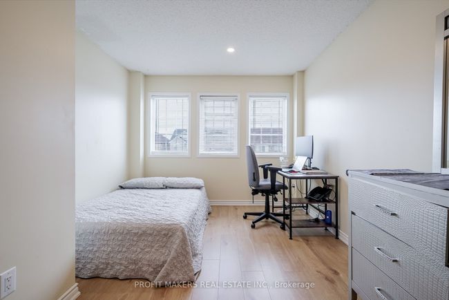 64 Tiller Trail, House attached with 3 bedrooms, 3 bathrooms and 2 parking in Brampton ON | Image 22