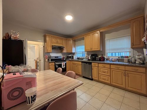 2-20 Darling St, Boston, MA, 02120-2802 | Card Image