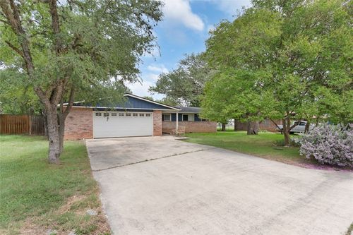 614 Dartmouth St, San Marcos, TX, 78666-4022 | Card Image
