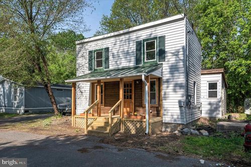 111 Ray St, SHEPHERDSTOWN, WV, 25443-1714 | Card Image