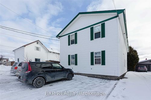 339 Queen St, Sudbury, ON, P3B2K3 | Card Image