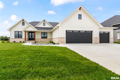 4704 Berkshire Xing, Springfield, IL, 62711-7418 | Card Image
