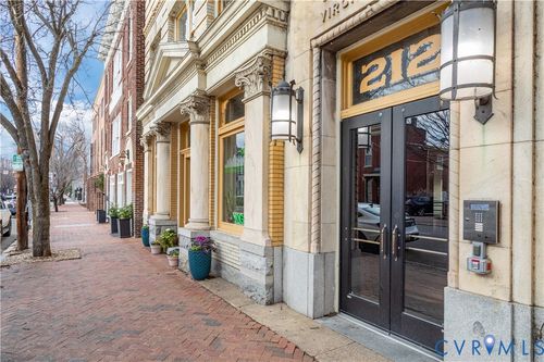 ub1-212 E Clay St, Richmond, VA, 23219-1358 | Card Image