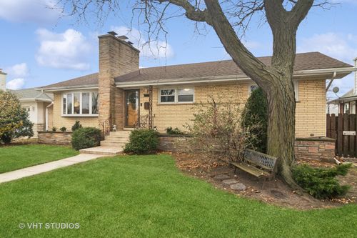 7045 W Sunnyside Avenue, Norridge, IL, 60706 | Card Image