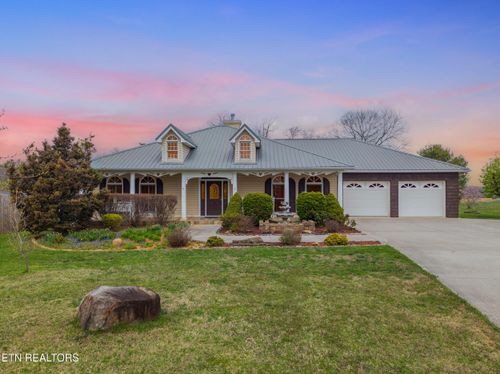 1861 Big Buck Ln, Sevierville, TN, 37876-0179 | Card Image