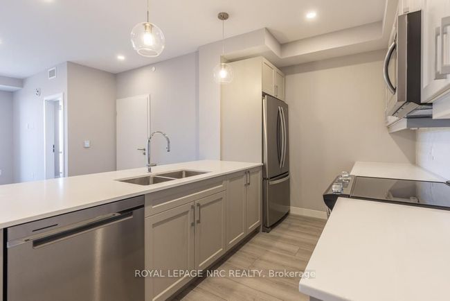 804 - 118 West Street, Condo with 2 bedrooms, 2 bathrooms and 1 parking in Port Colborne ON | Image 7