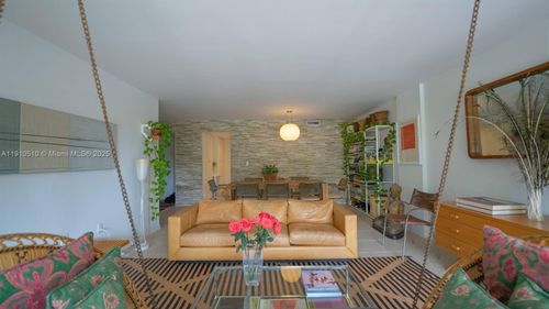 apt-313-199 Ocean Lane Dr, Key Biscayne, FL, 33149-1649 | Card Image