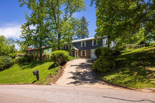 49 Canterbury Dr, Athens, OH, 45701-3712 | Card Image