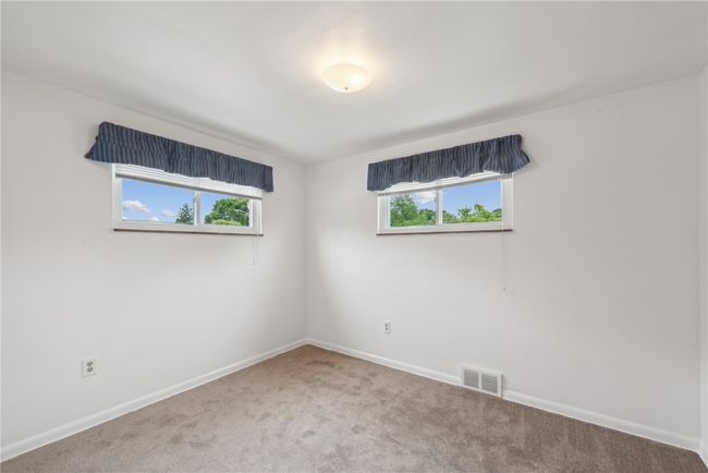 1239 Davis St, House other with 3 bedrooms, 2 bathrooms and null parking in Natrona Heights PA | Image 18