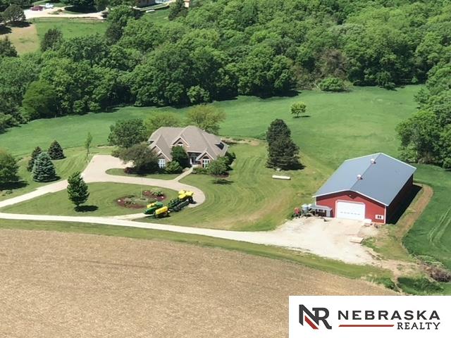 Elk City Dr, Valley, NE 68064