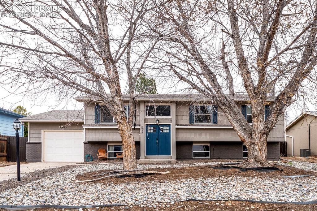 Sinnes Ln, Colorado Springs, CO 80911