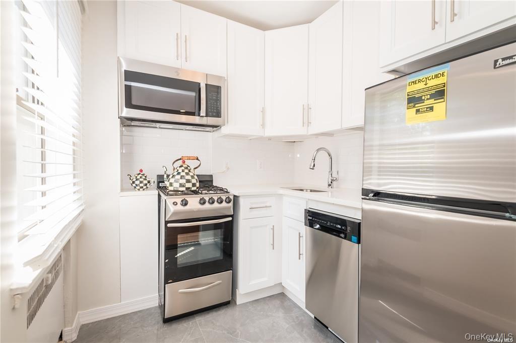 Residential Lease in North Hempstead 3