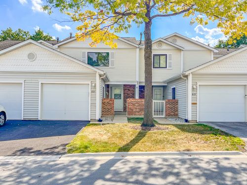 621 Breakers Pt, Schaumburg, IL, 60194-3605 | Card Image