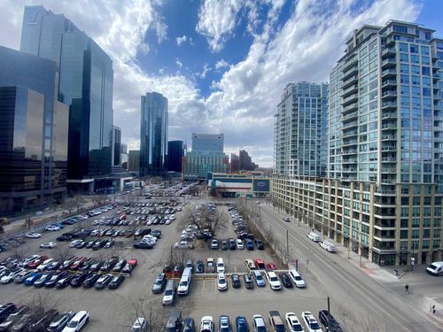 812 - 205 Riverfront Avenue Sw, Home with 1 bedrooms, 1 bathrooms and 1 parking in Calgary AB | Card Image